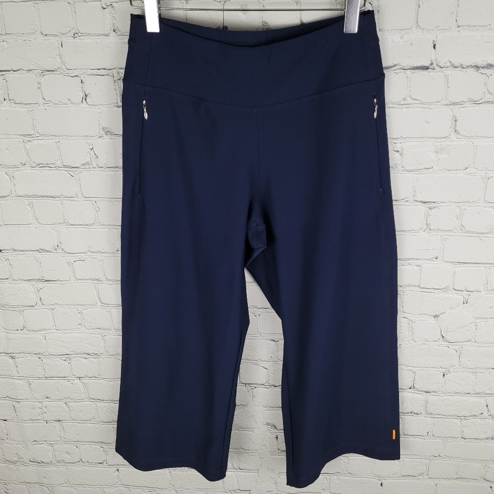 LUCY | Everyday Collection zip pockets wide leg athletic capri pants